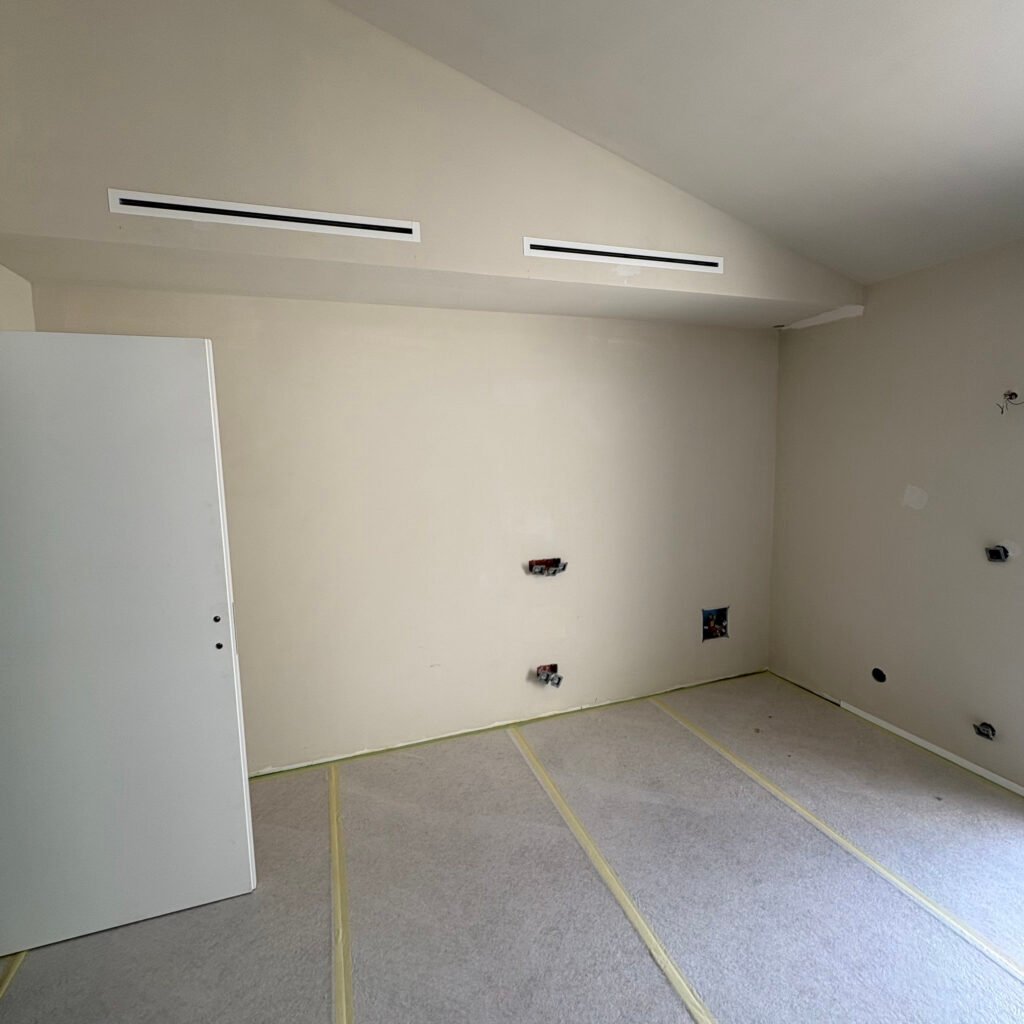 Mur et plafond tendus sans reprise